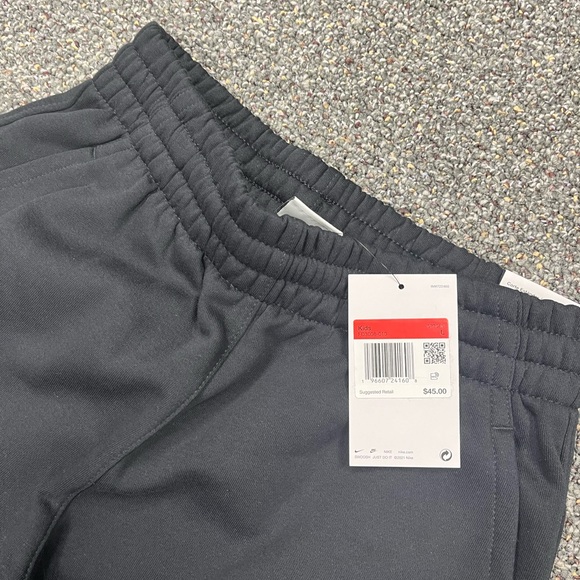 Kid’s Nike Joggers NWT Size L - Picture 3 of 8